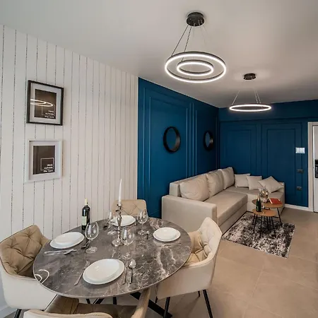 Royal Blue In Odyssey Spa&pool Apartament