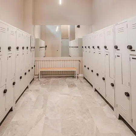 Royal Blue In Odyssey Spa&pool *