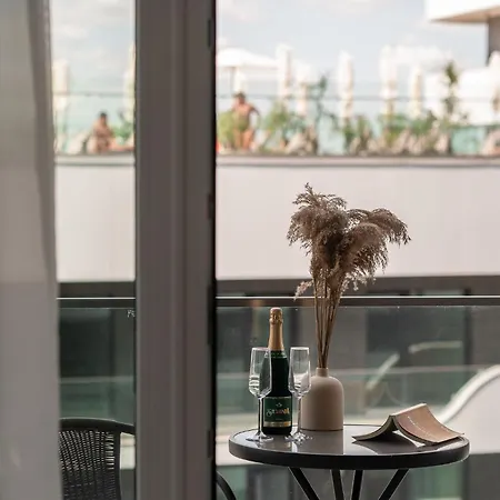 Royal Blue In Odyssey Spa&pool Apartament *