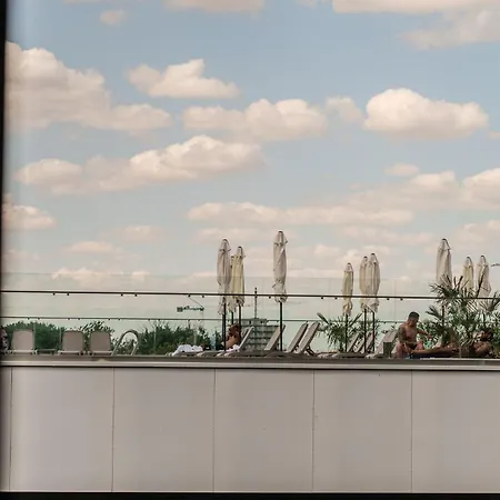 Royal Blue In Odyssey Spa&pool Apartament Mamaja