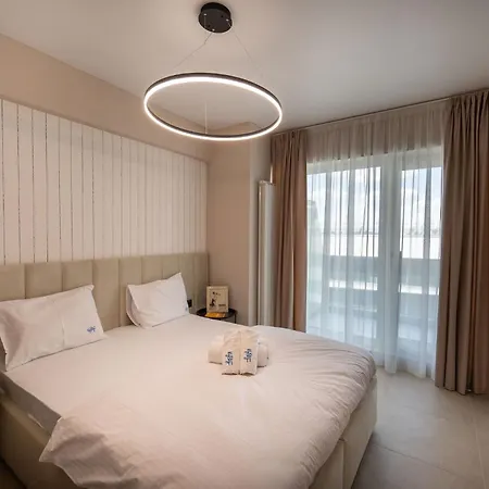 Royal Blue In Odyssey Spa&pool Mamaja